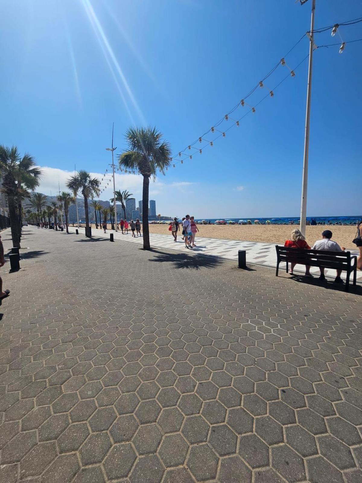 Between Sea And Party, Ranchos, Levante First Line, Terraced Apartment, Self Check-in, Free Parking * Benidorm